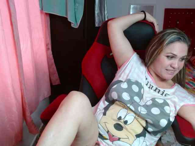 helenca1980 webcam