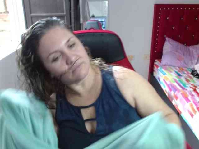 helenca1980 webcam