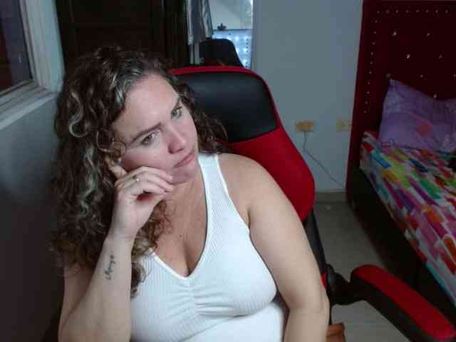helenca1980 webcam