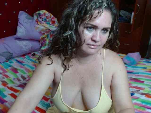helenca1980 webcam