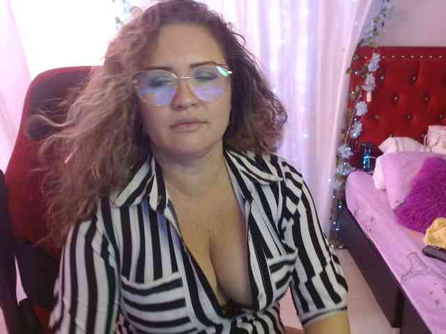 helenca1980 Live Webcam on BongaCams