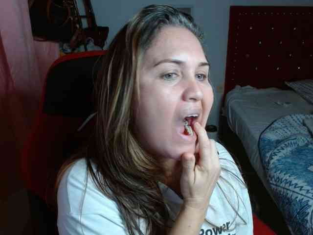 helenca1980 webcam
