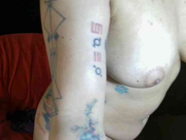 Cata-Blue- webcam