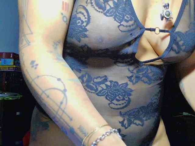 Cata-Blue- webcam
