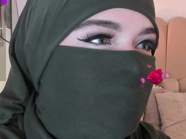 anna-henao's BongaCams show and profile