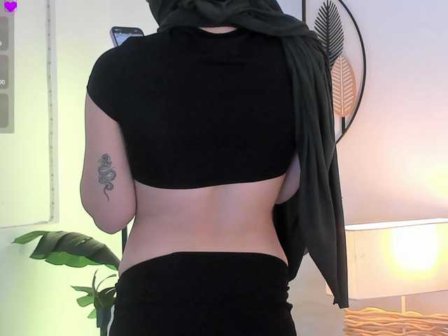 anna-henao's BongaCams show and profile