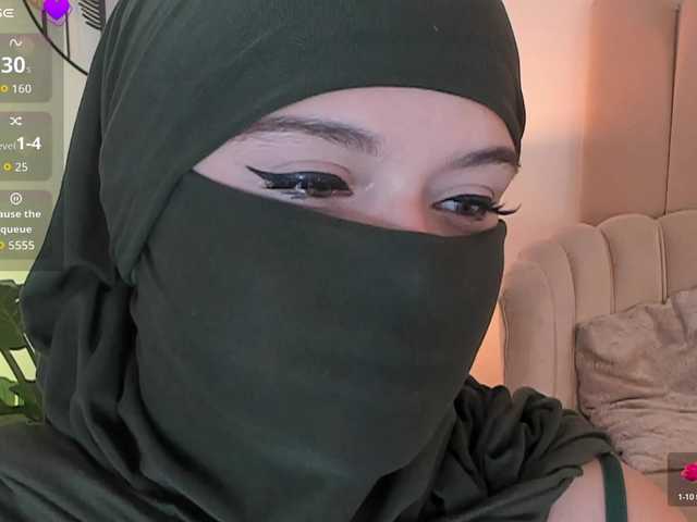 anna-henao's BongaCams show and profile