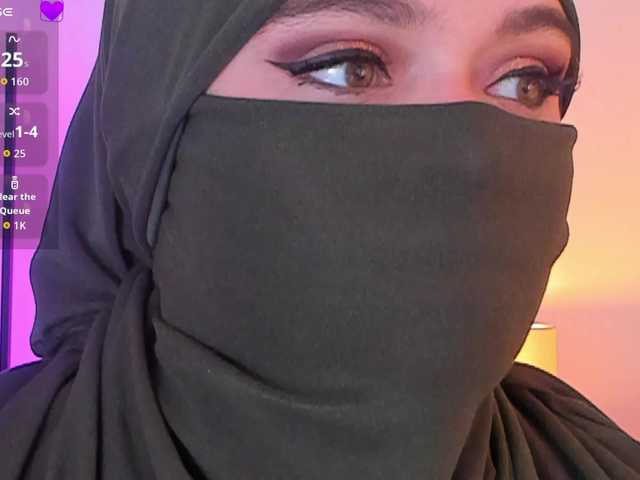 anna-henao's BongaCams show and profile