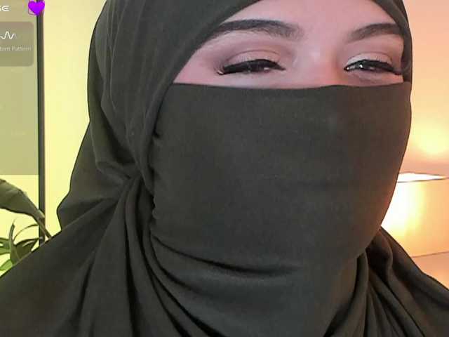 anna-henao's BongaCams show and profile