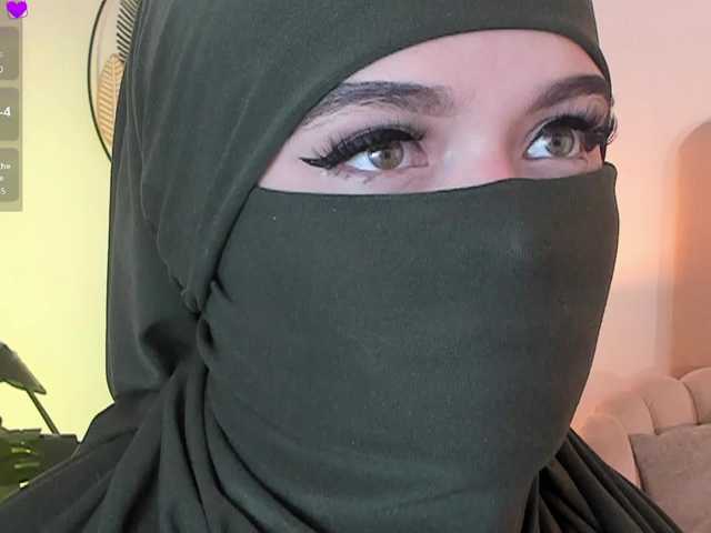 anna-henao's BongaCams show and profile