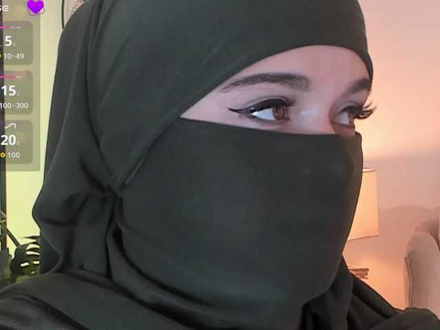 anna-henao's BongaCams show and profile