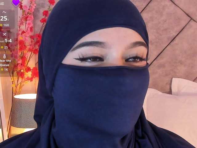 anna-henao's BongaCams show and profile