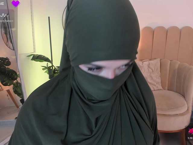 anna-henao's BongaCams show and profile