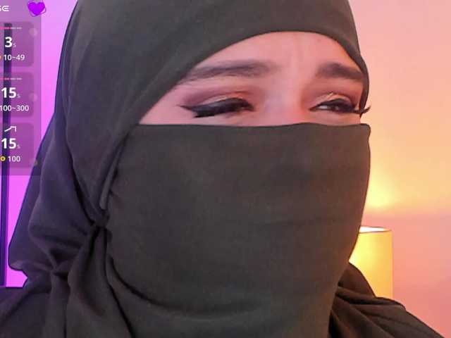 anna-henao's BongaCams show and profile