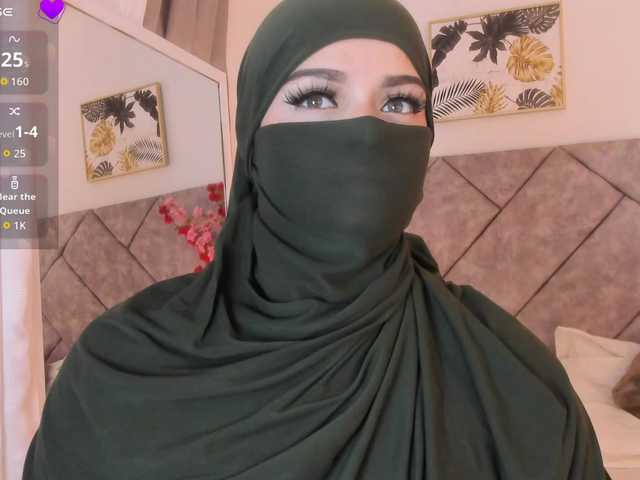 anna-henao's BongaCams show and profile