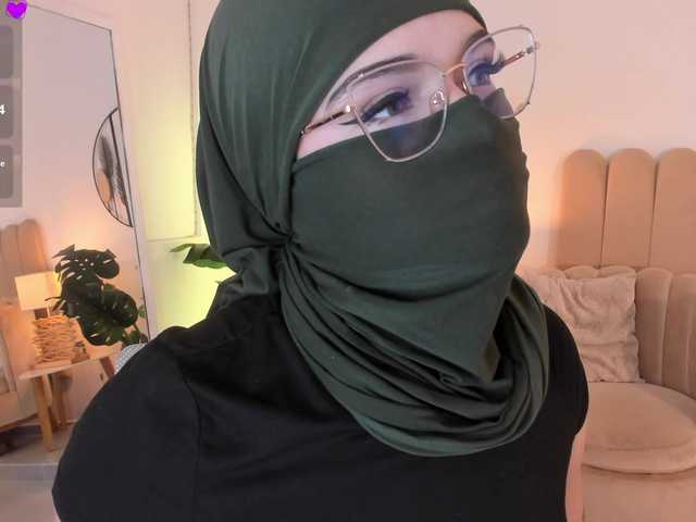 anna-henao's BongaCams show and profile