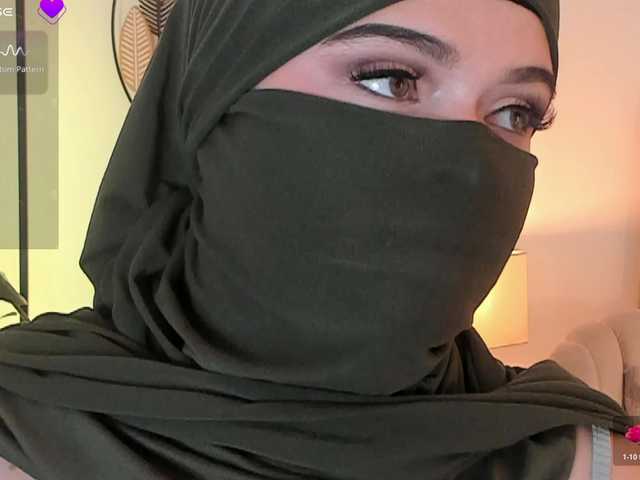 anna-henao's BongaCams show and profile