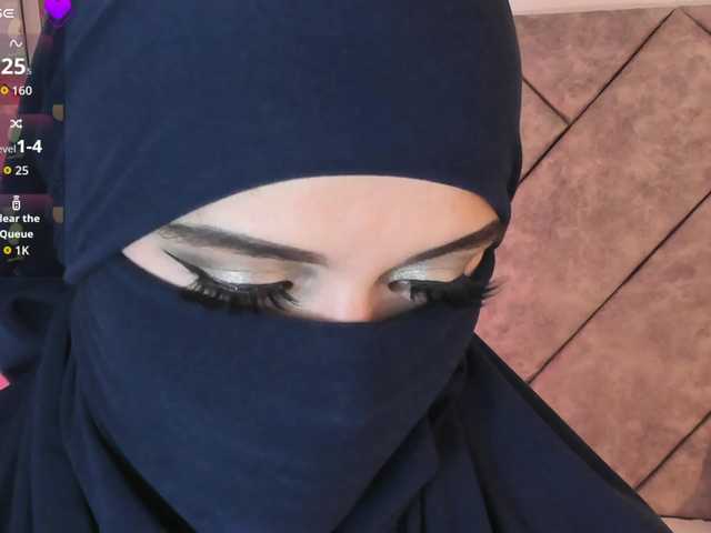 anna-henao's BongaCams show and profile