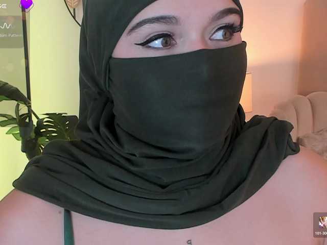 anna-henao's BongaCams show and profile