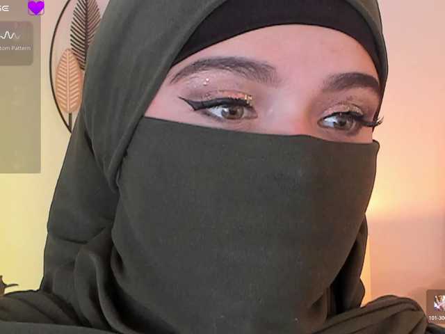 anna-henao's BongaCams show and profile