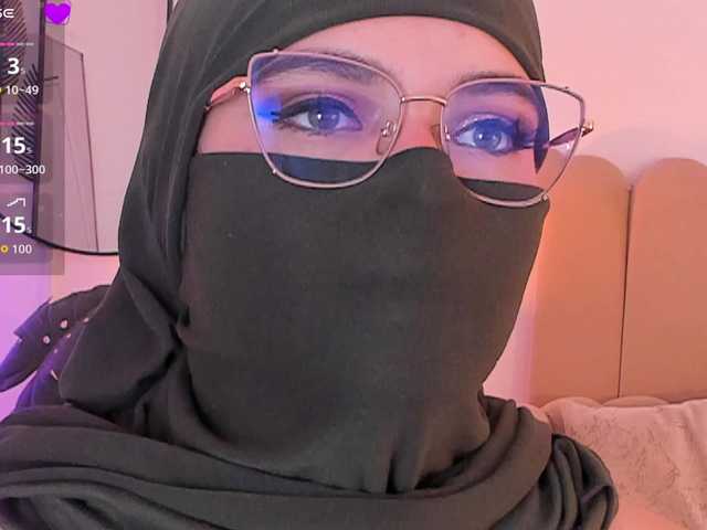 anna-henao's BongaCams show and profile