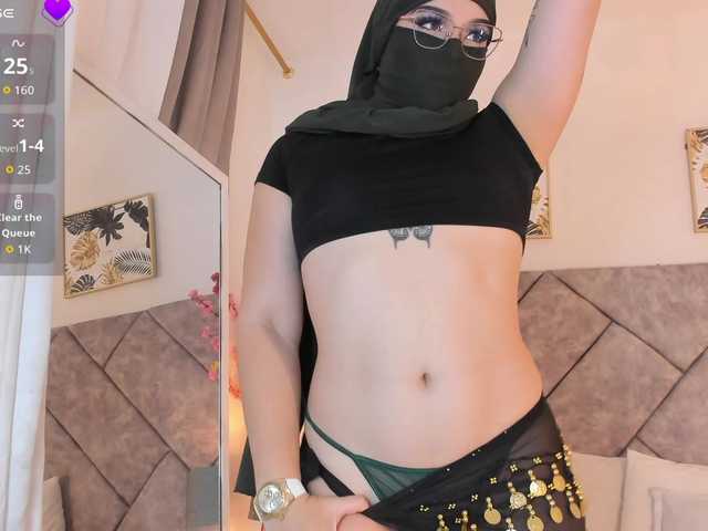 anna-henao's BongaCams show and profile