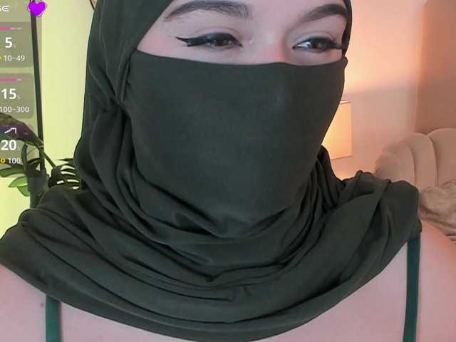 anna-henao's BongaCams show and profile