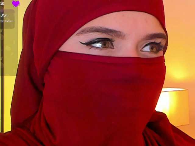 anna-henao's BongaCams show and profile