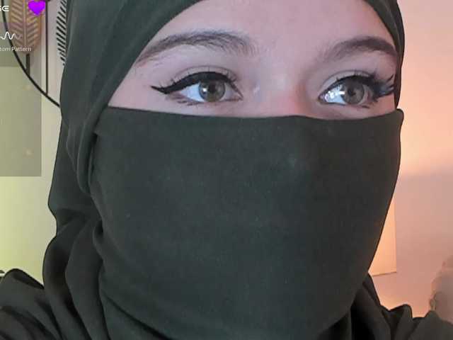 anna-henao's BongaCams show and profile