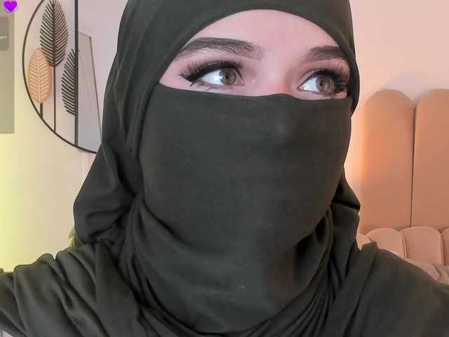 anna-henao's BongaCams show and profile