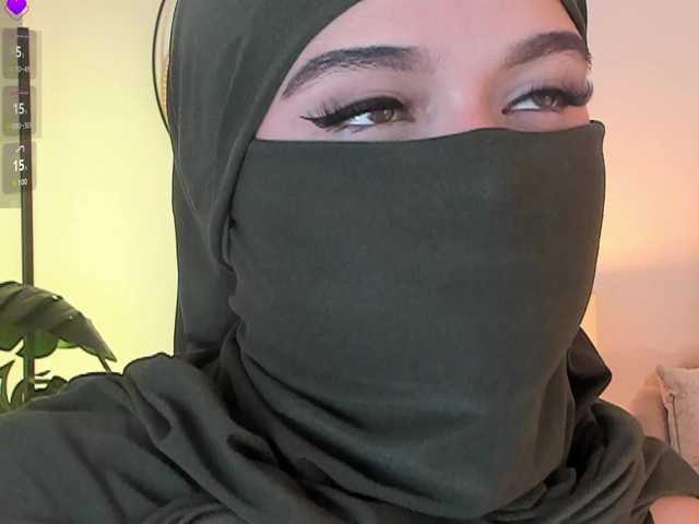 anna-henao's BongaCams show and profile