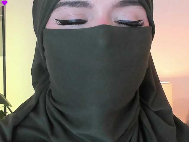 anna-henao's BongaCams show and profile