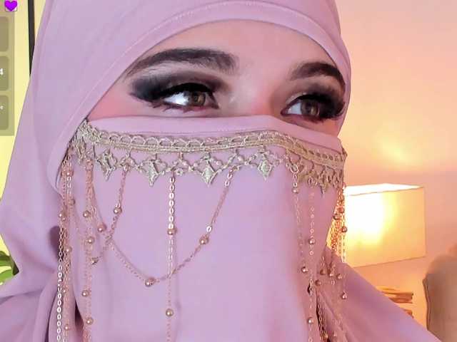 anna-henao live cam profile