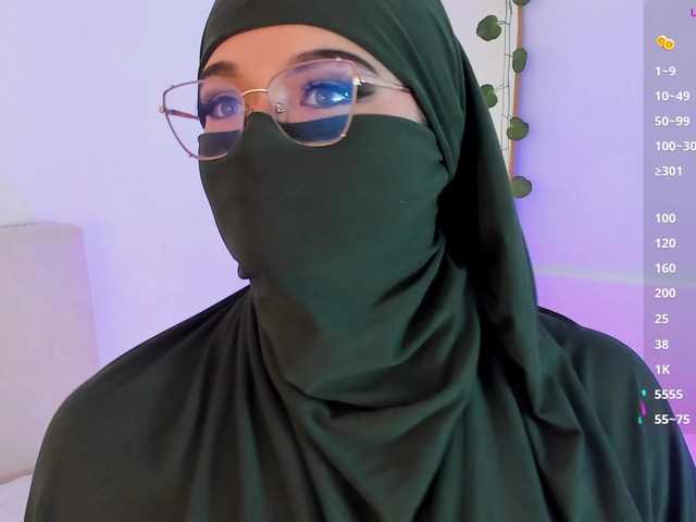 anna-henao's BongaCams show and profile