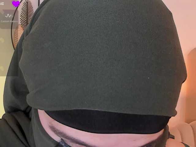 le modèle anna-henao est en webcam porno dans un show sur le site bongacams, il possède les tags suivants: Arab,Blonde,Trimmed