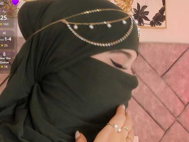 anna-henao's BongaCams show and profile