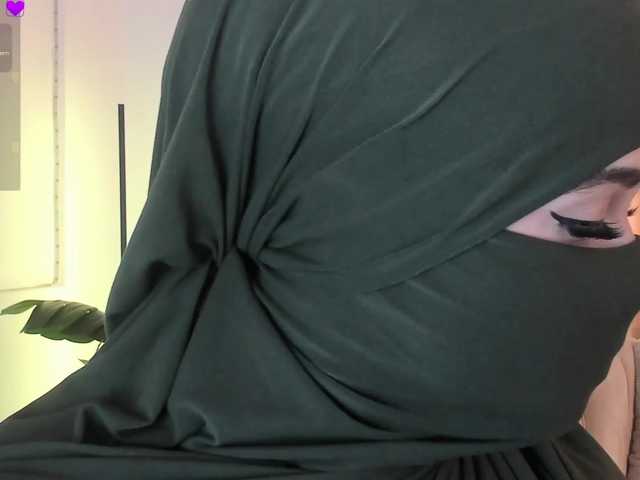 anna-henao's BongaCams show and profile