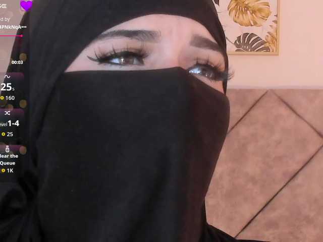 anna-henao's BongaCams show and profile