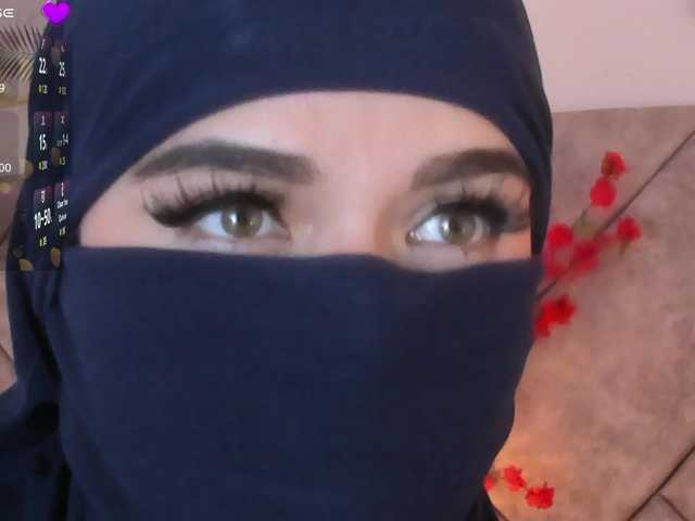 Anna-henao from BongaCams