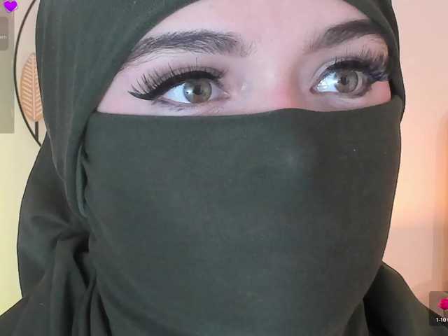 anna-henao's BongaCams show and profile