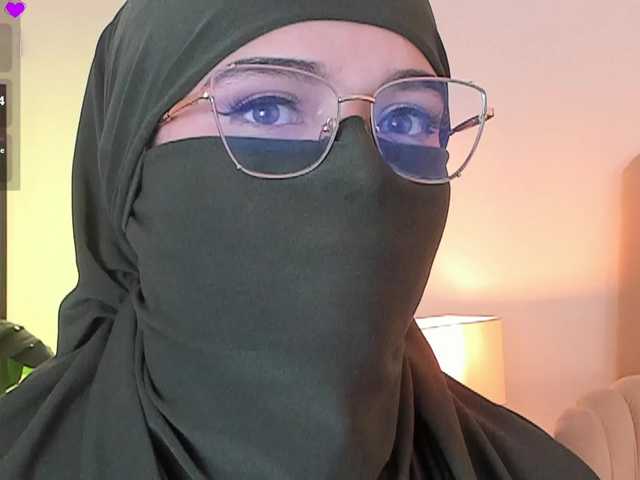 anna-henao's BongaCams show and profile