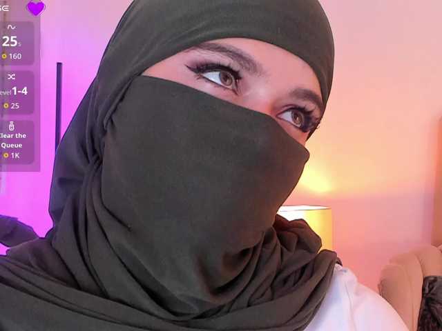 anna-henao's BongaCams show and profile