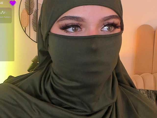 anna-henao's BongaCams show and profile