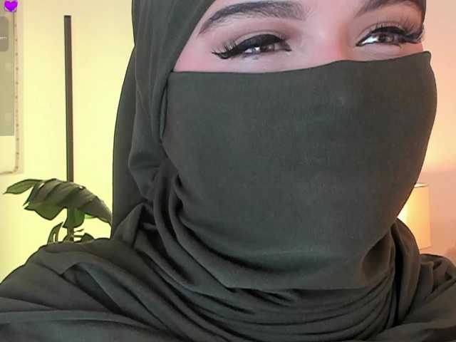 anna-henao's BongaCams show and profile