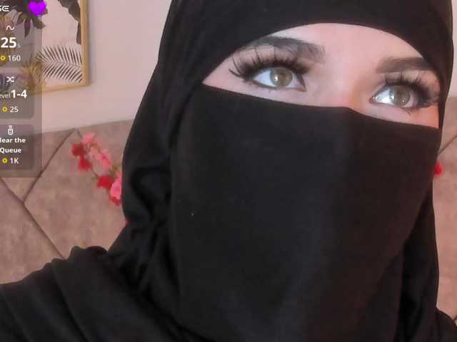 anna-henao's BongaCams show and profile