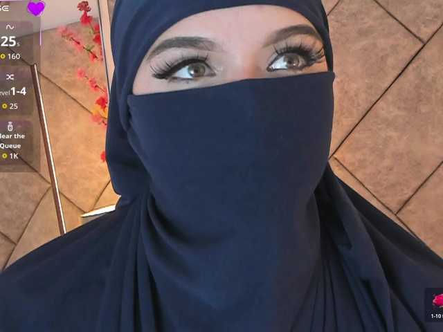 anna-henao's BongaCams show and profile