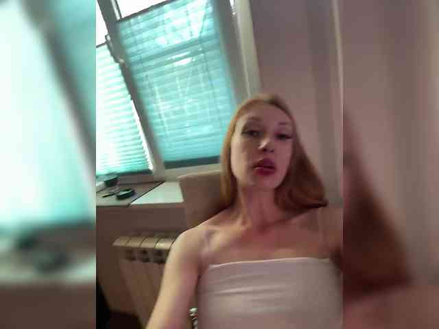 AnnaMaks12 webcam