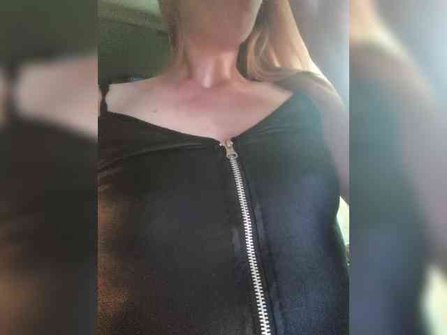 AnnaMaks12 Live Webcam on BongaCams