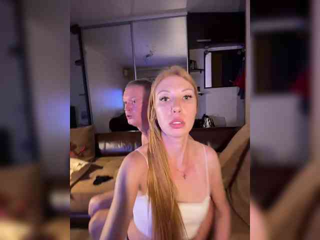 AnnaMaks12 webcam