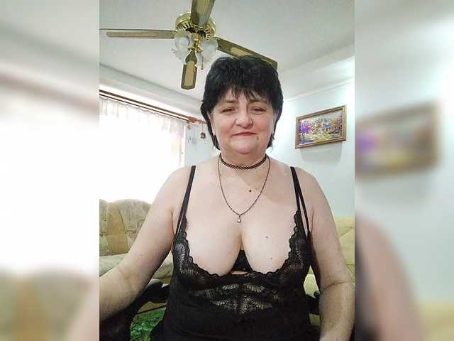 IsXLoves's BongaCams show and profile